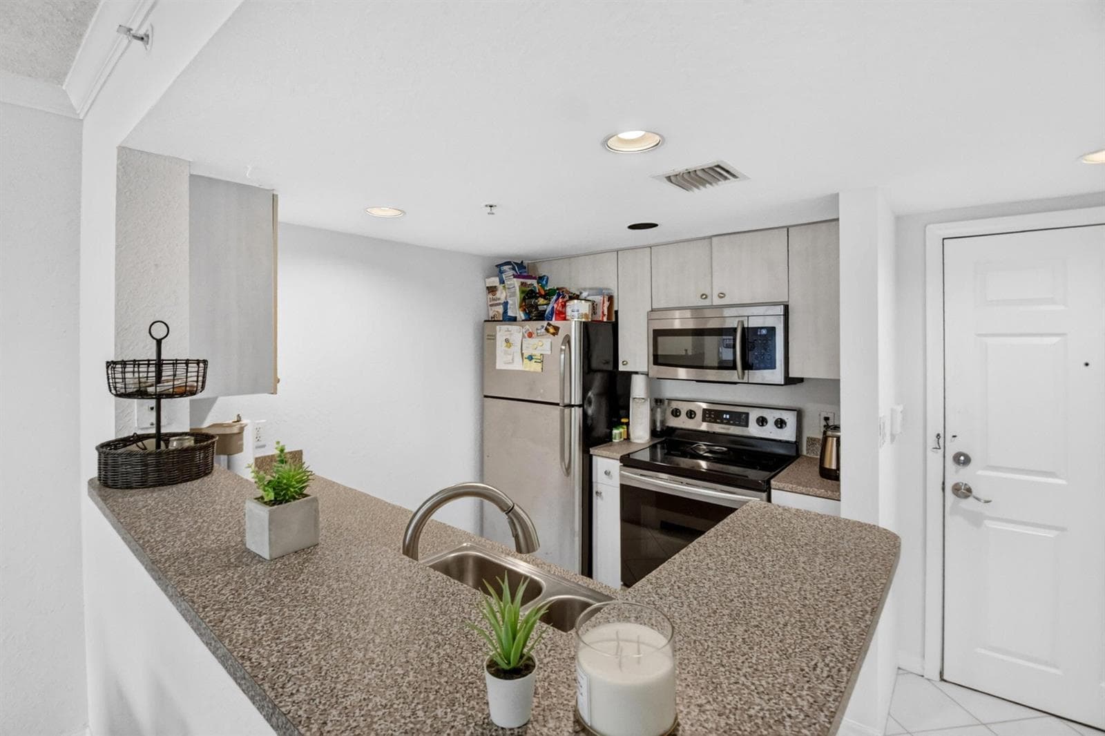 1801 N FLAGLER Drive # 727, West Palm Beach, FL 33407 photo 10