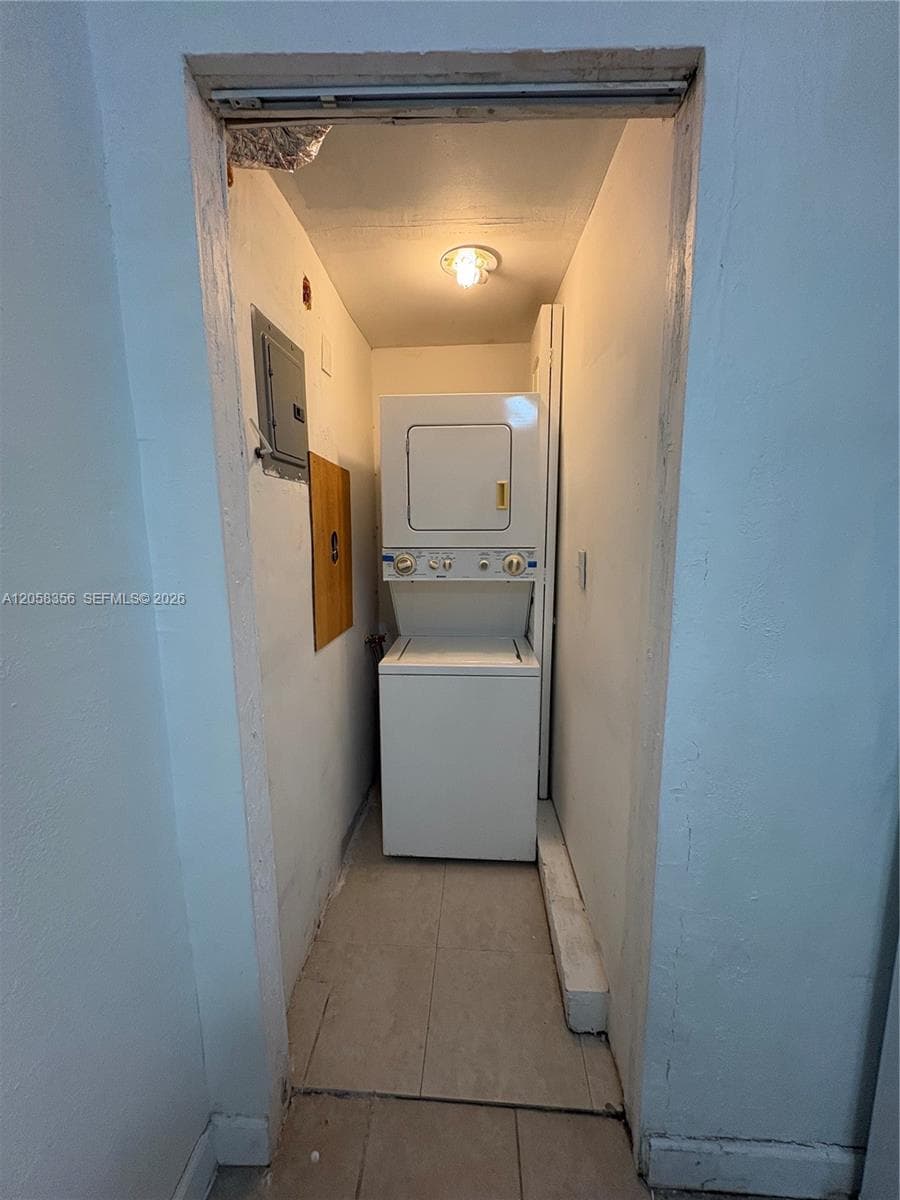 410 Pinecrest Dr # 2, Miami Springs, FL 33166 photo 7