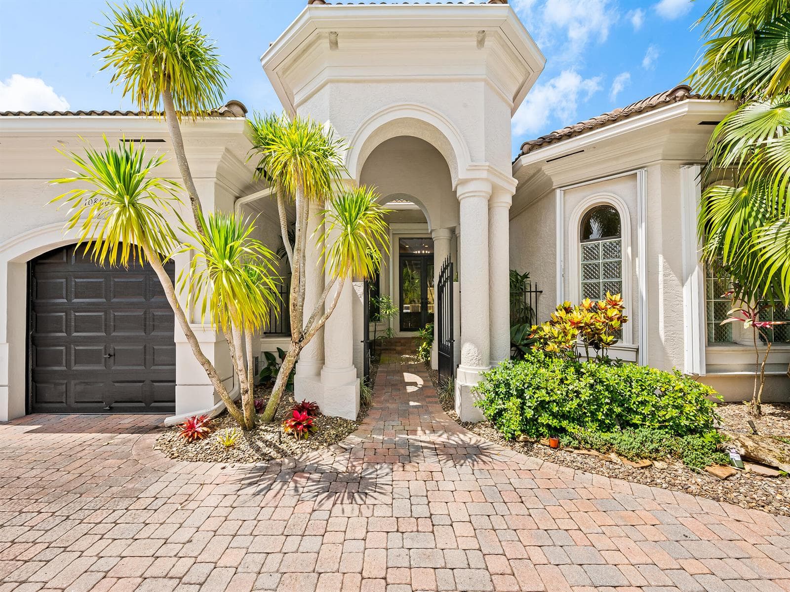 10800 Blue Palm Street, Plantation, FL 33324 photo 8