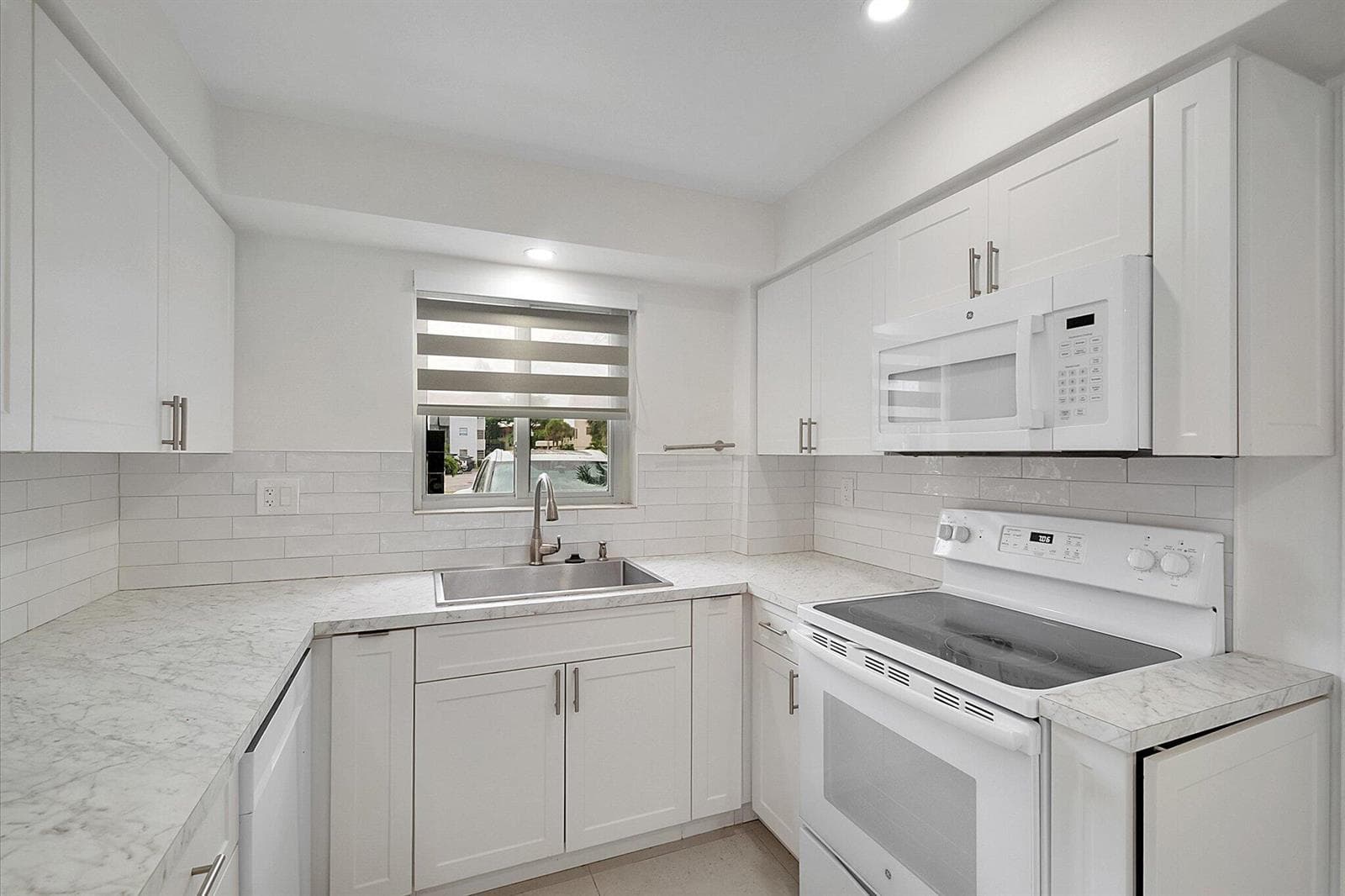 19001 NE 14TH Avenue # 145, Miami, FL 33179 photo 11