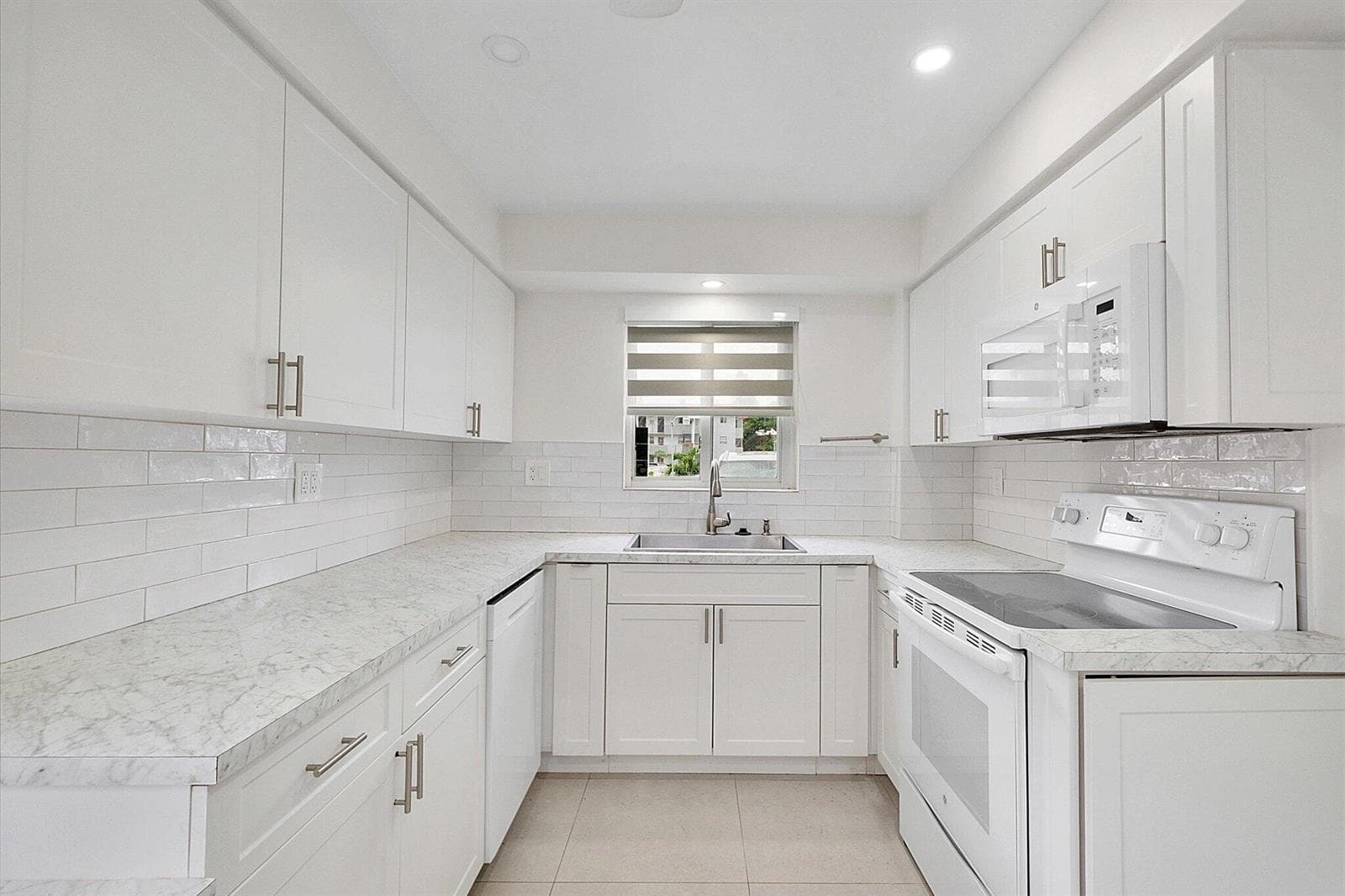 19001 NE 14TH Avenue # 145, Miami, FL 33179 photo 8