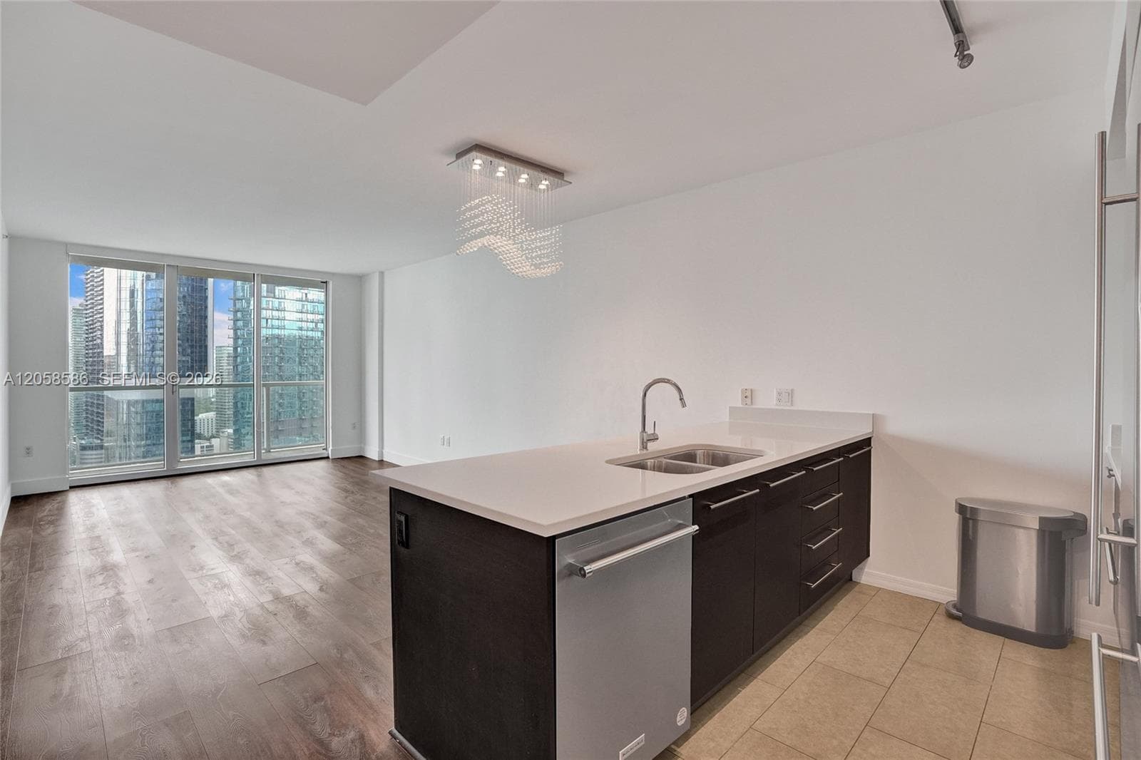 55 SE 6th St # 3604, Miami, FL 33131 photo 7