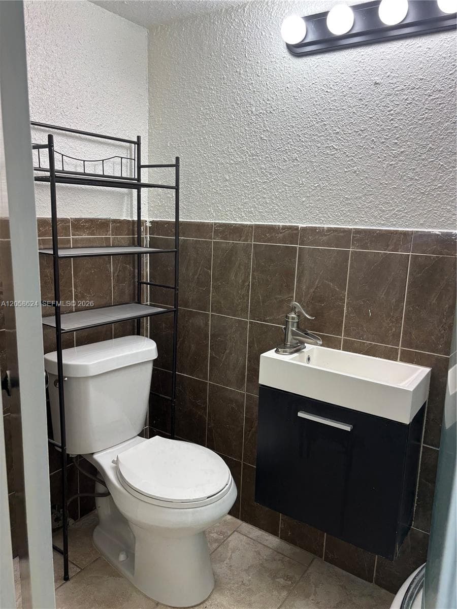 14850 Naranja Lakes Blvd # B3F, Homestead, FL 33032 photo 11