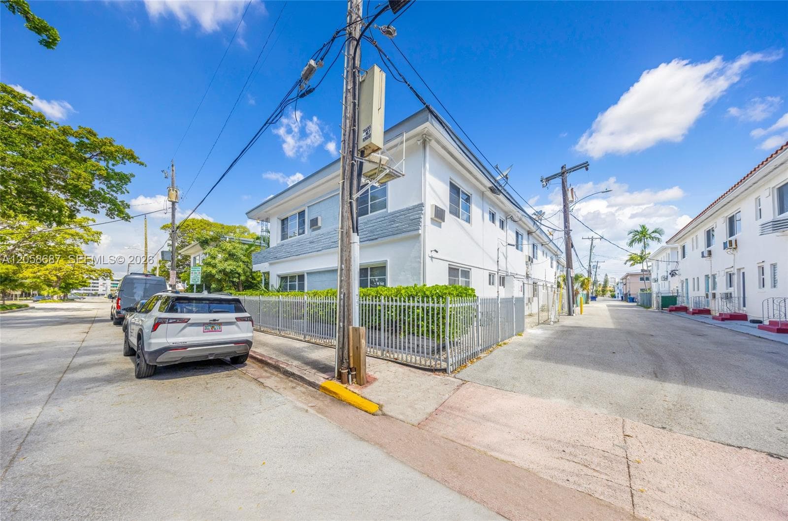 535 73rd St, Miami Beach, FL 33141 photo 2