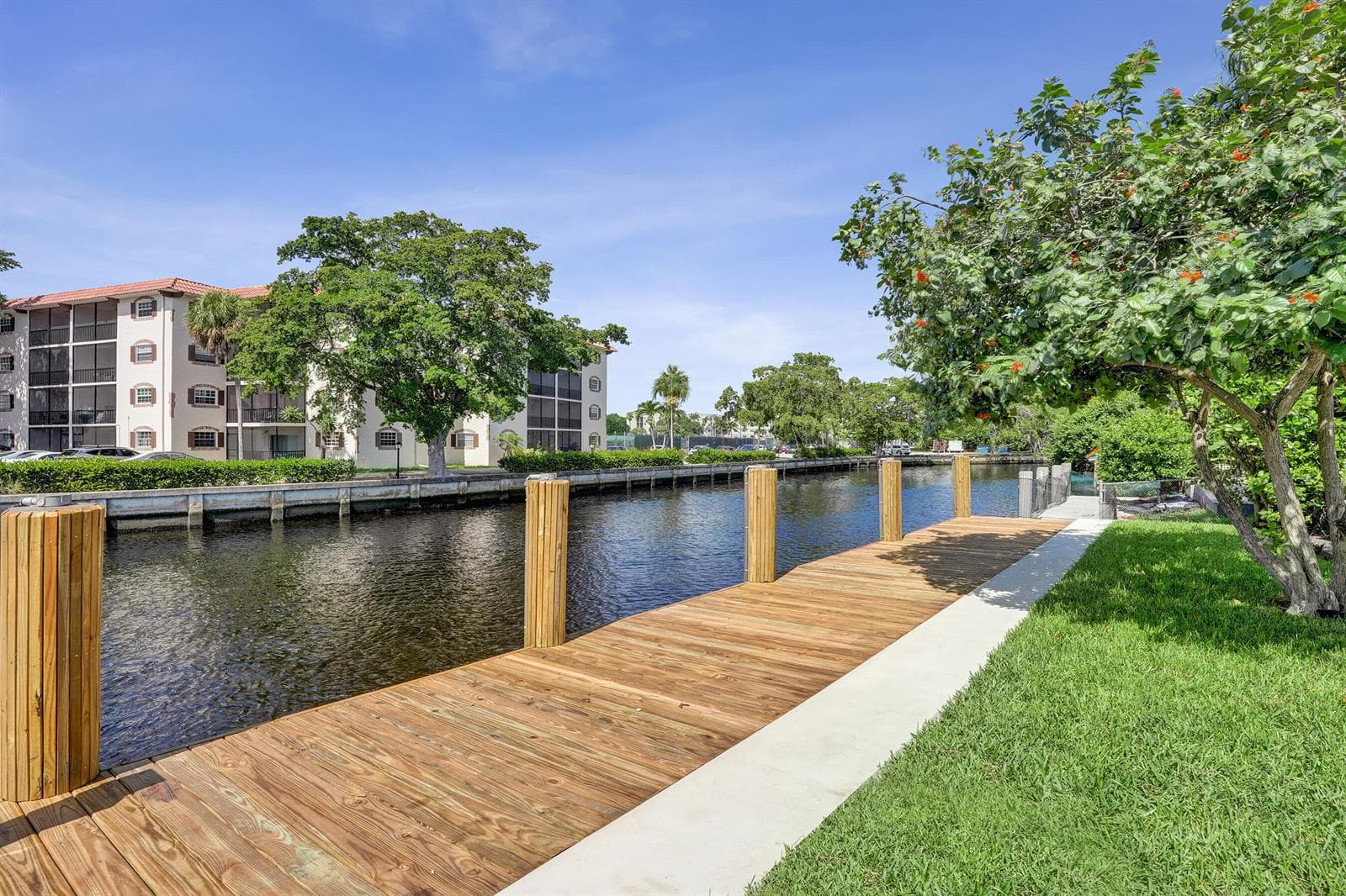 316 NW 20TH Street, Wilton Manors, FL 33311 photo 2