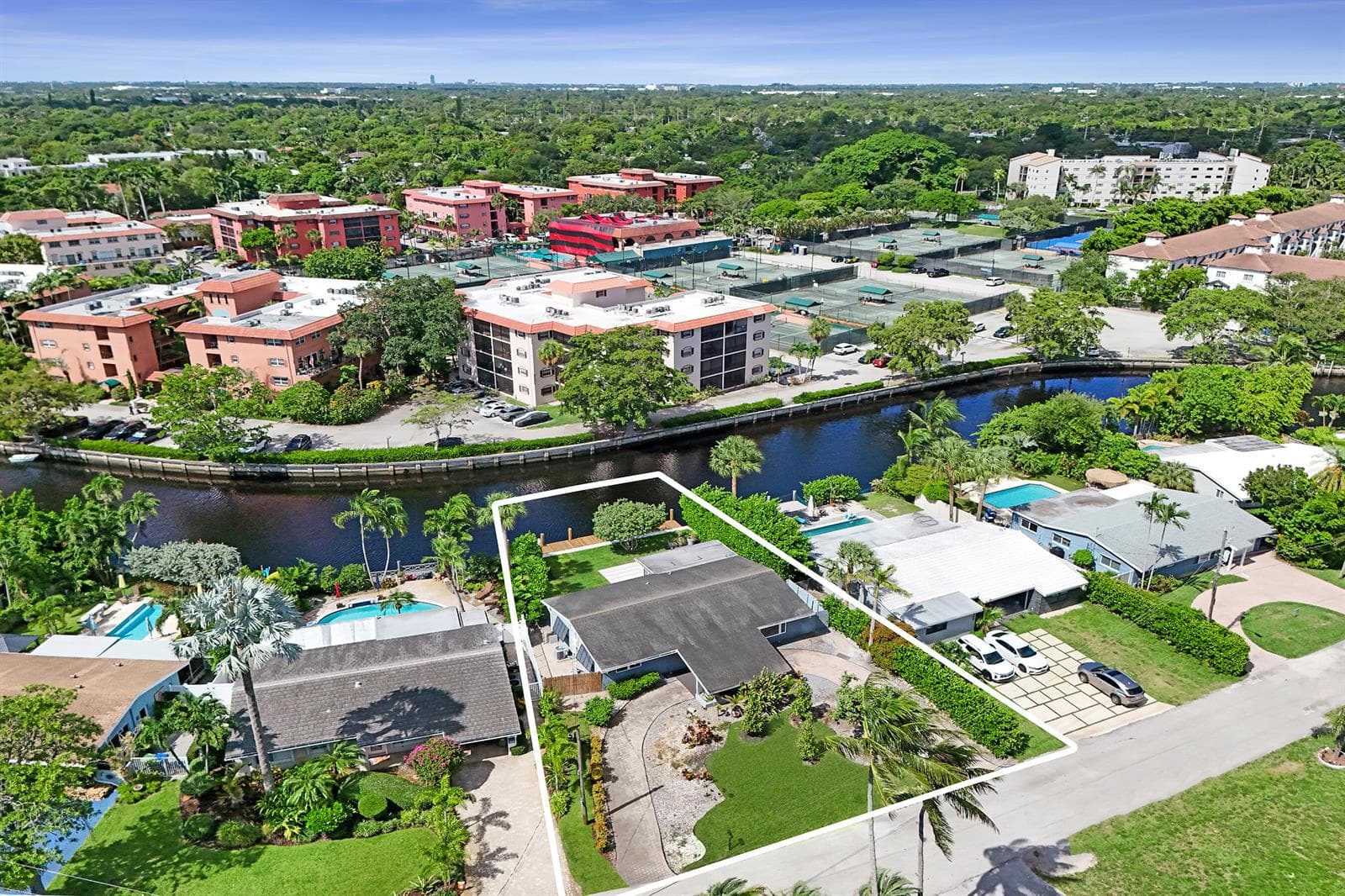 316 NW 20TH Street, Wilton Manors, FL 33311 photo 12