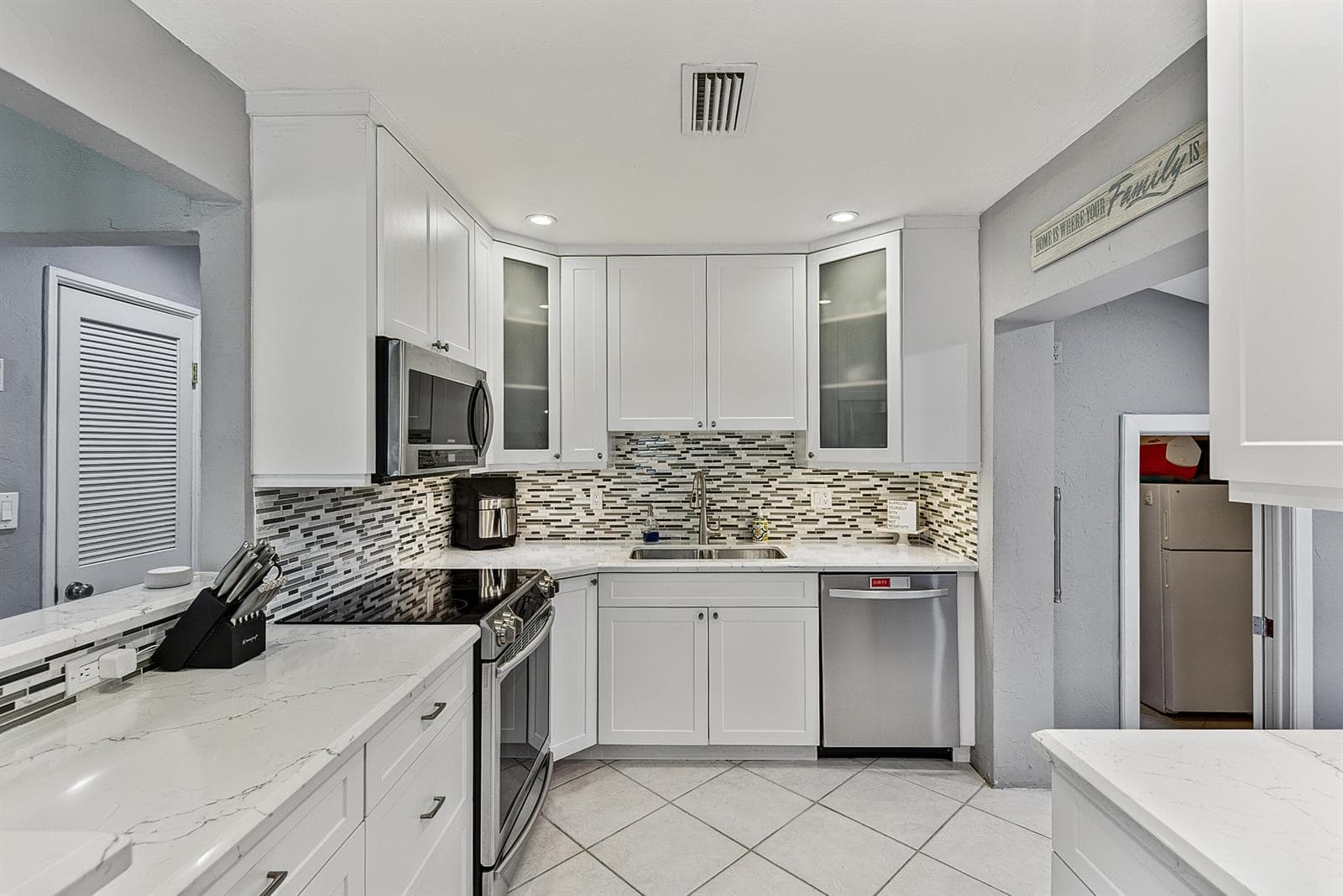 800 SW 19TH Street, Fort Lauderdale, FL 33315 photo 12