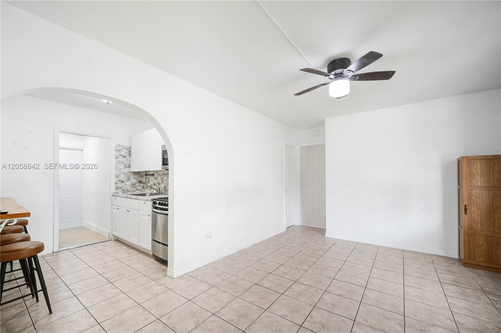 15431 Harding Ln, Homestead, FL 33033 photo 6