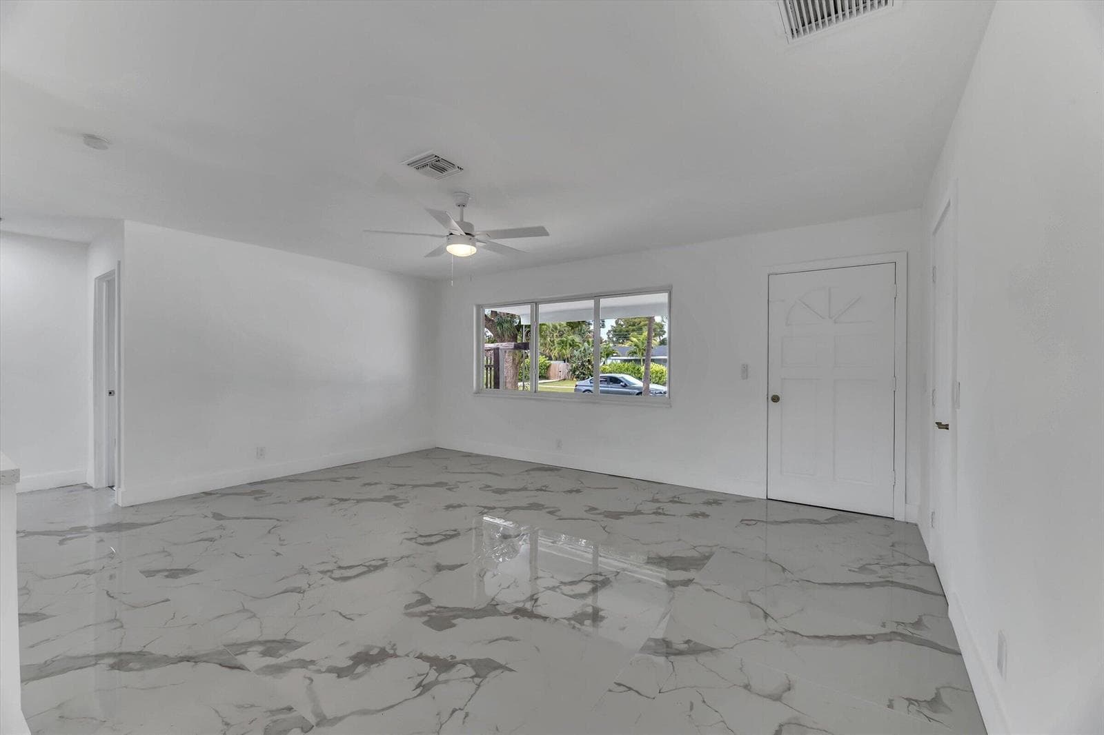 1404 SW 1ST Avenue, Deerfield Beach, FL 33441 photo 12