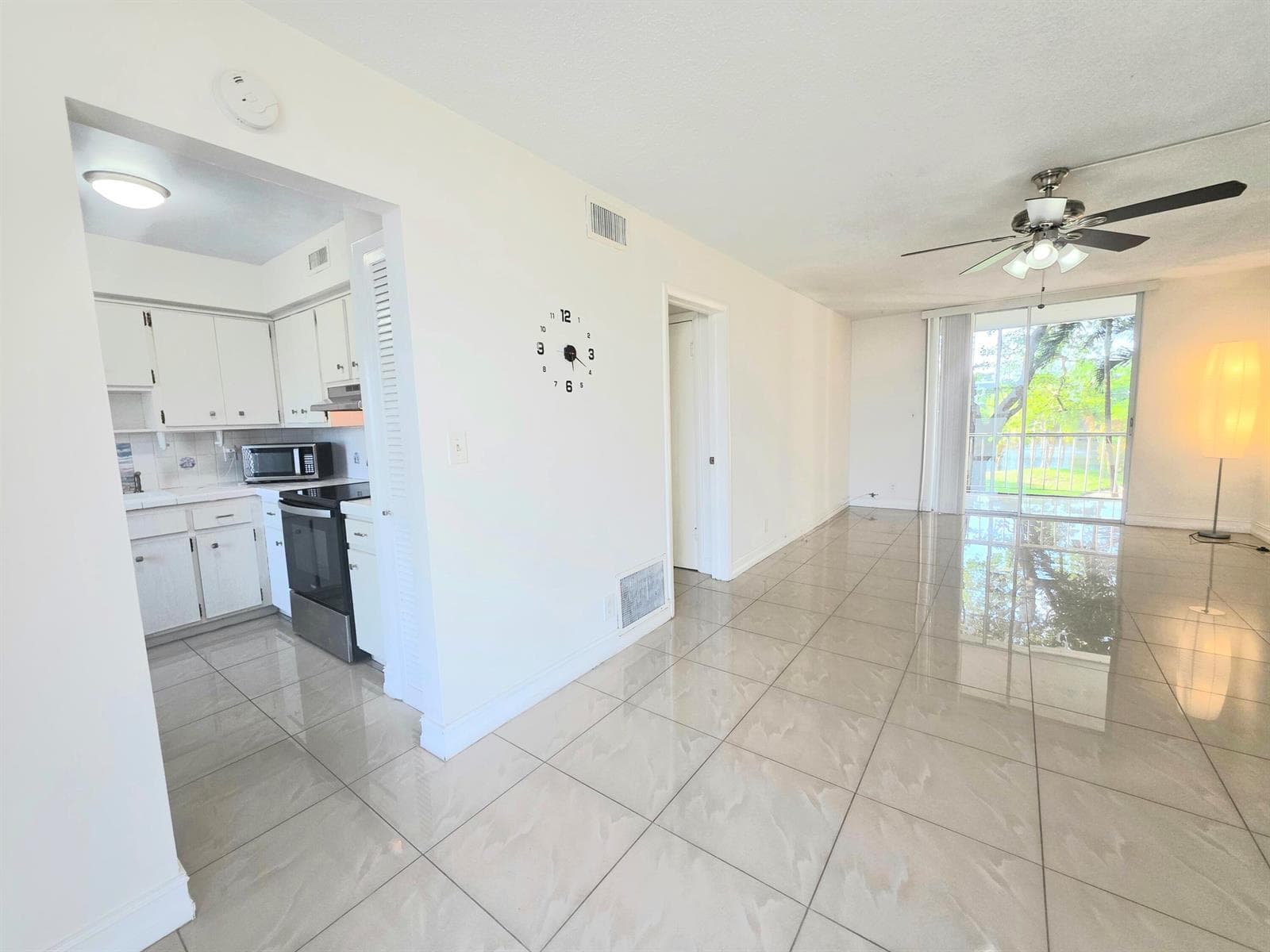 777 SE 2nd Avenue # 207, Deerfield Beach, FL 33441 photo 3