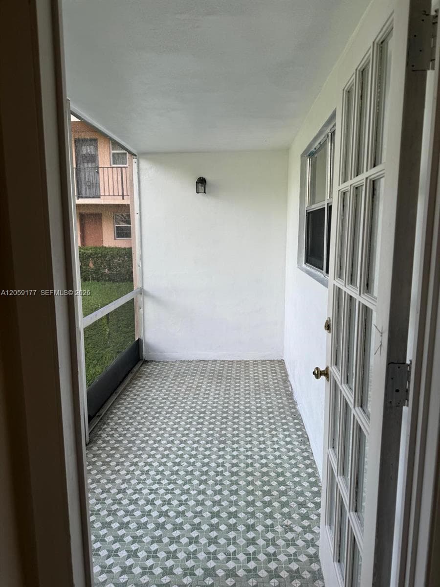 19001 NE 14th Ave # 121, Miami, FL 33179 photo 12