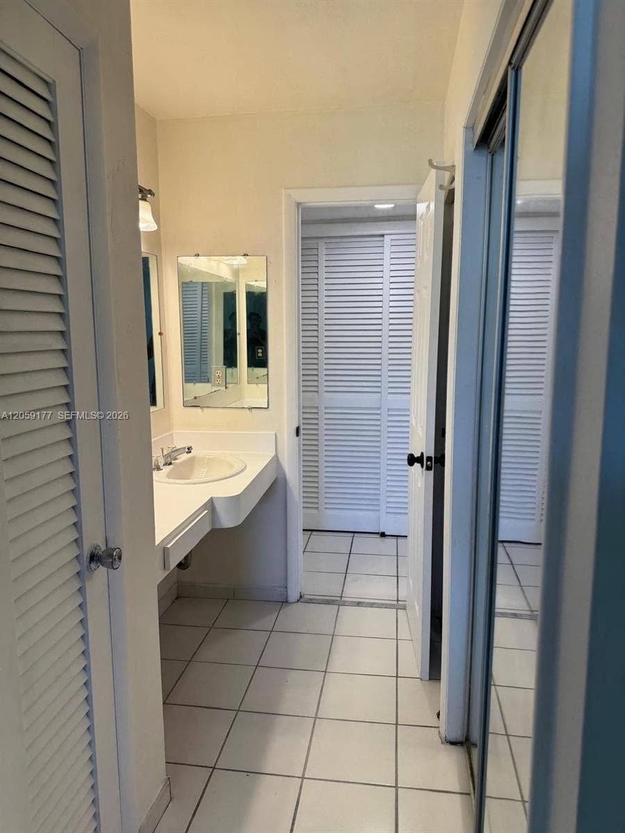 19001 NE 14th Ave # 121, Miami, FL 33179 photo 10