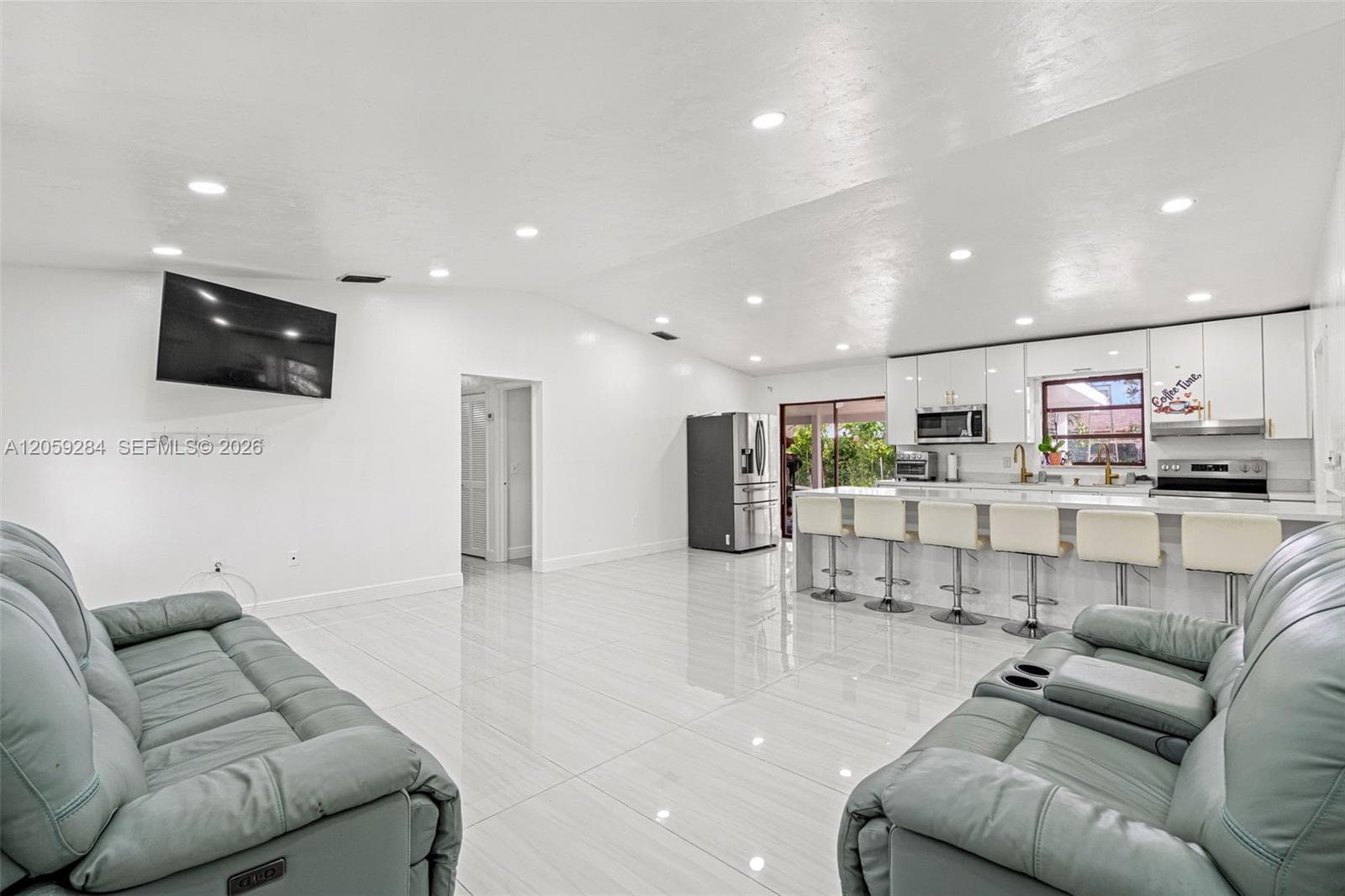 364 NW 17th Ct, Homestead, FL 33030 photo 7