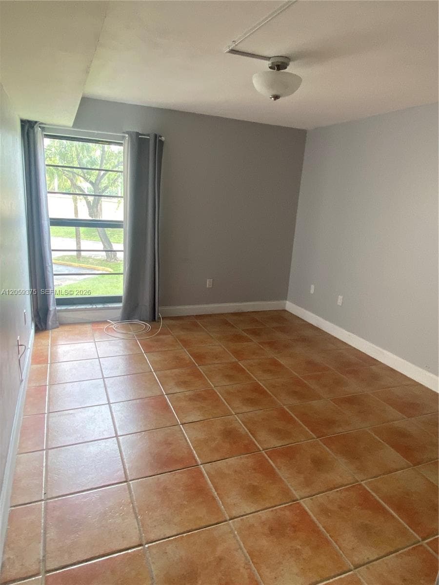 8810 SW 123rd Ct # M-209, Miami, FL 33186 photo 8