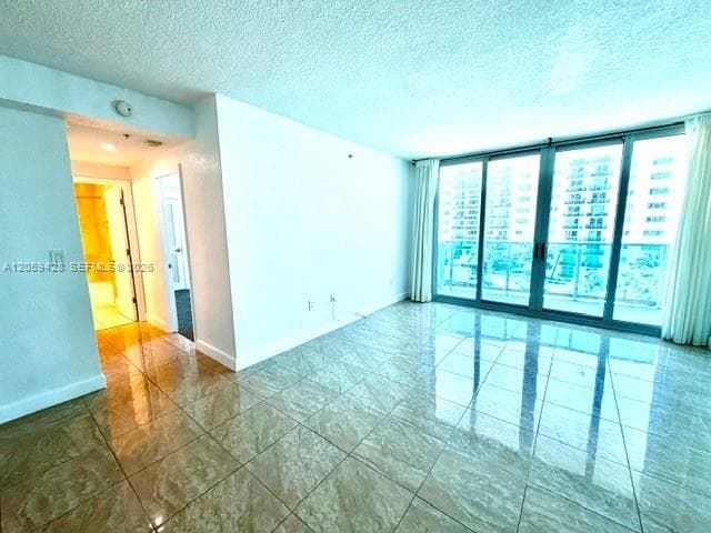 7501 E Treasure Dr # 5H, North Bay Village, FL 33141 photo 7