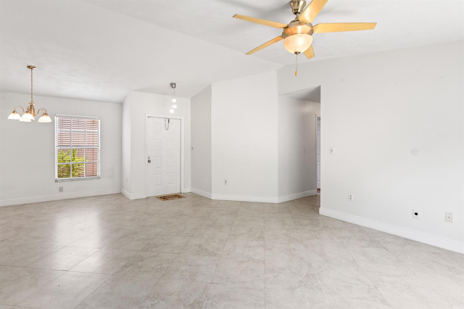 13945 LANGLEY Place, Davie, FL 33325 photo 10
