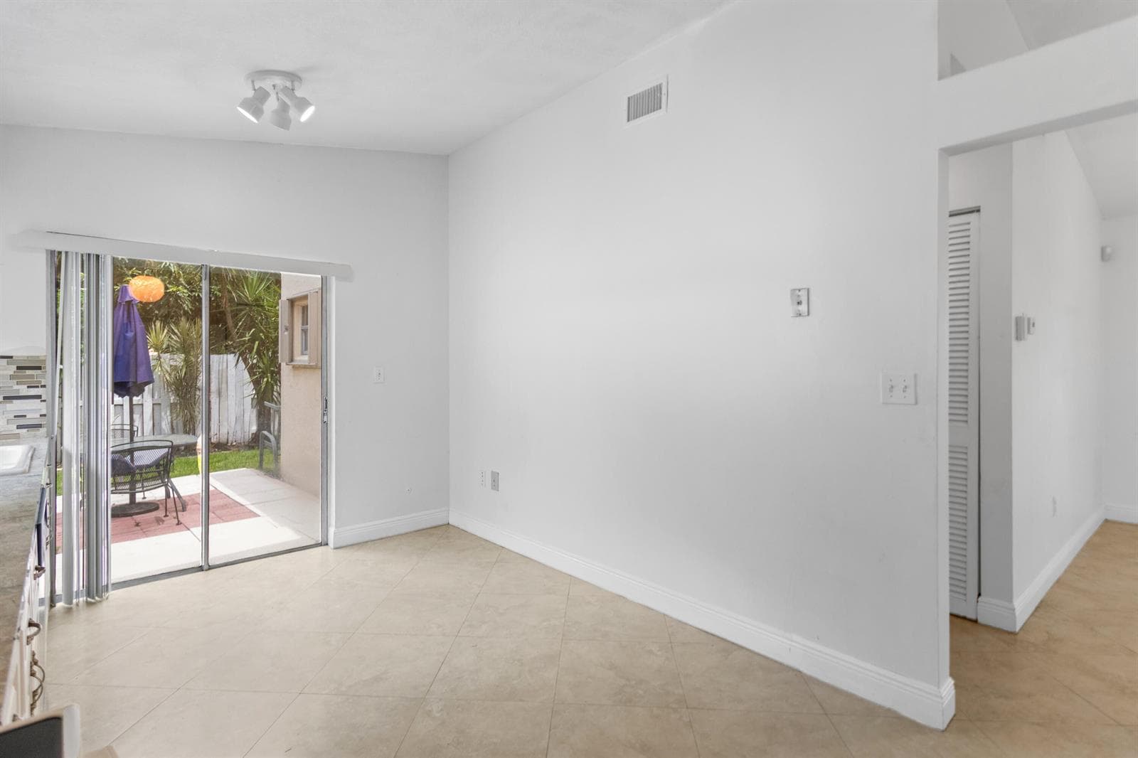 13945 LANGLEY Place, Davie, FL 33325 photo 8