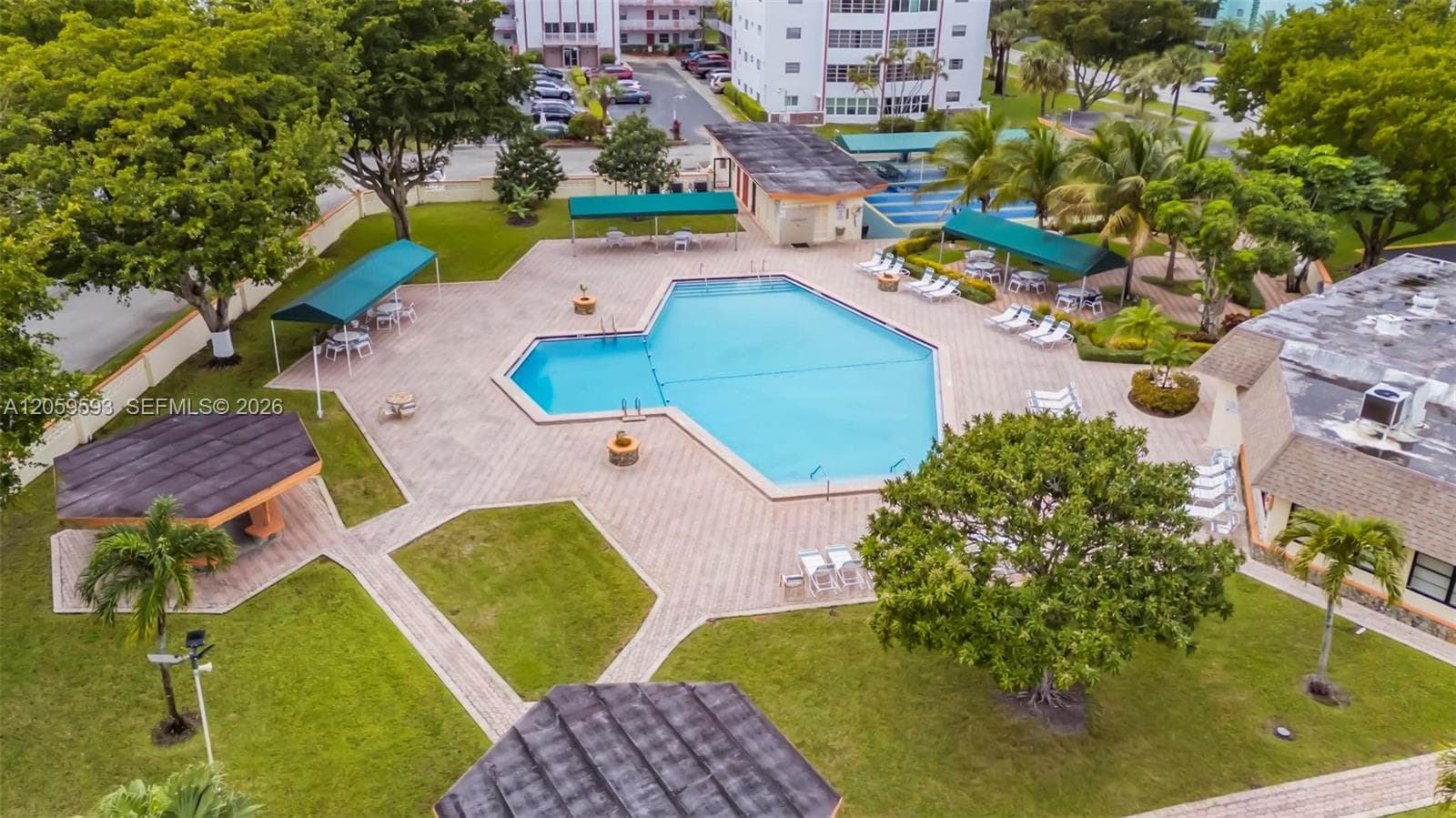 3990 NW 42nd Ave # 403, Lauderdale Lakes, FL 33319 photo 12