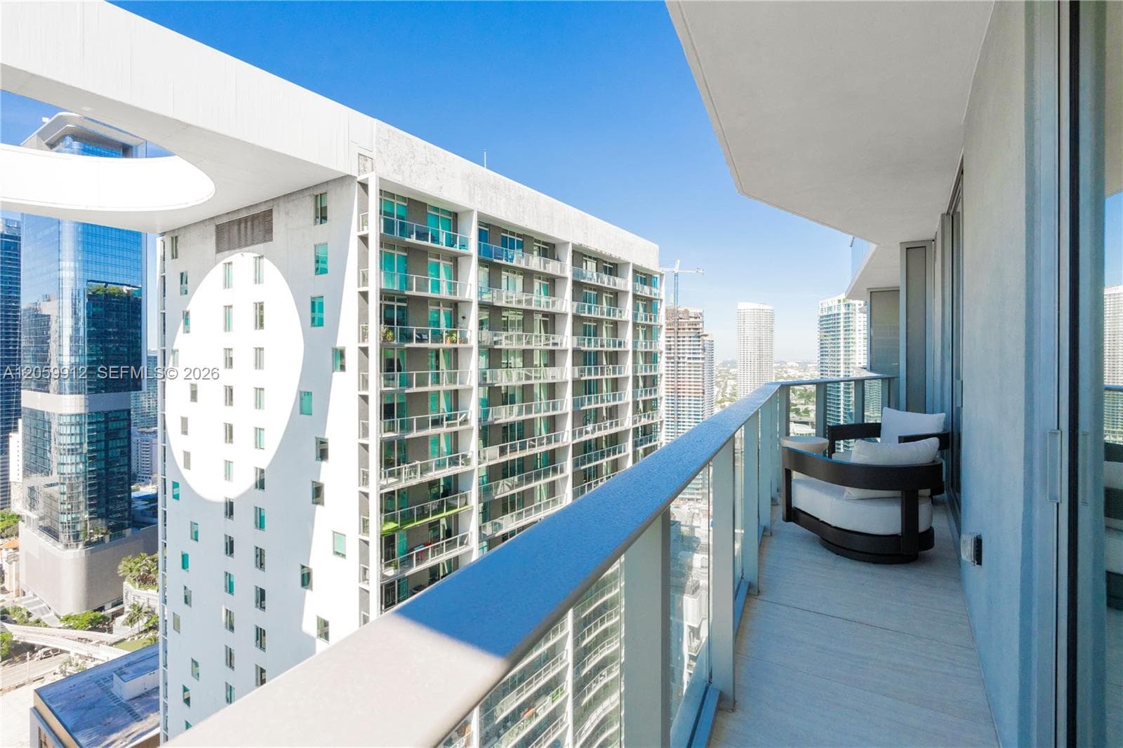 77 SE 5th St # 3308, Miami, FL 33131 photo 13