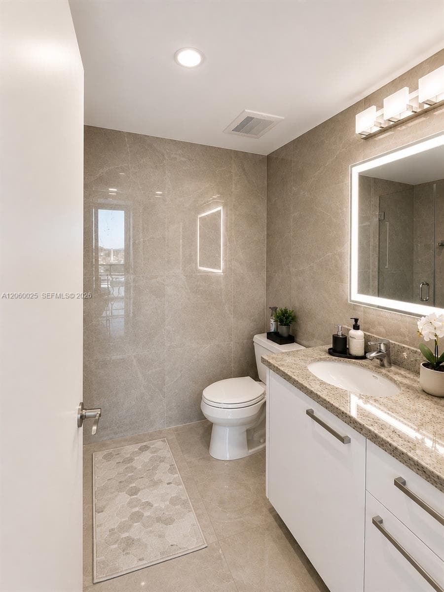 185 SW 7th St # 2503, Miami, FL 33130 photo 12