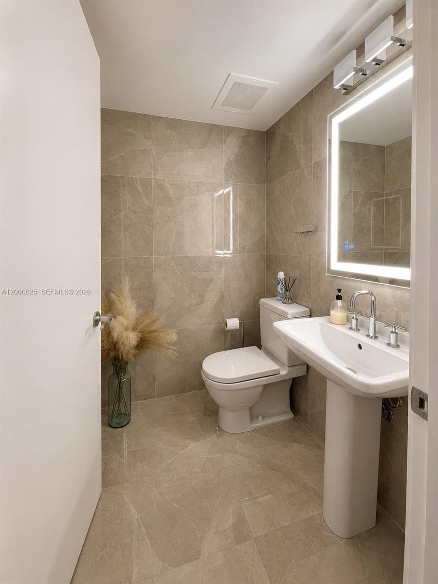 185 SW 7th St # 2503, Miami, FL 33130 photo 9