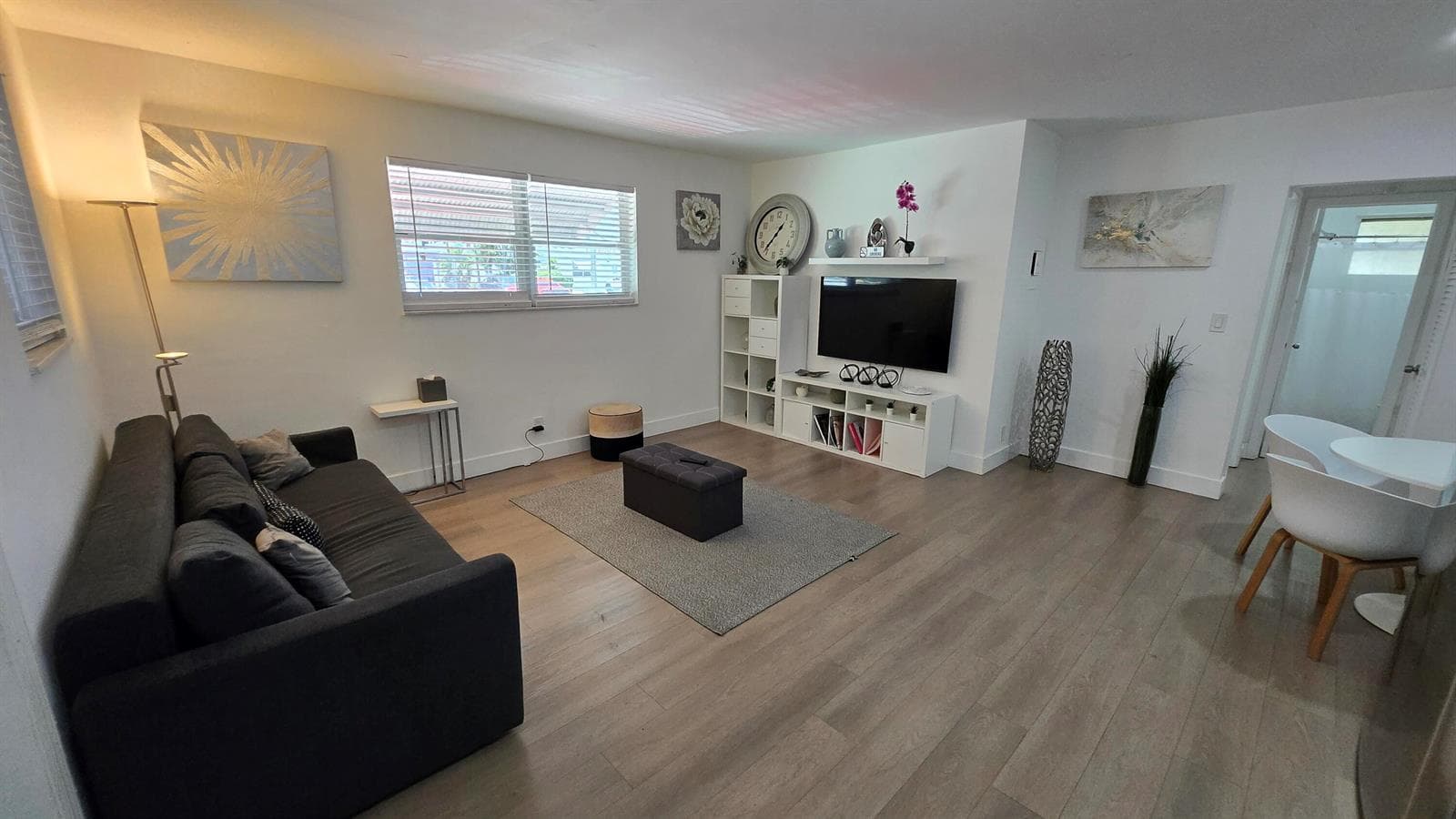 704 NE 8TH Street # 1, Hallandale Beach, FL 33009 photo 2