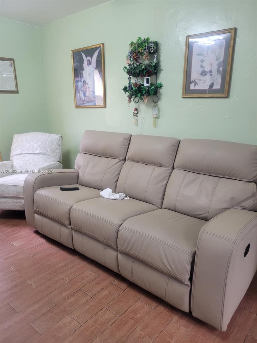 1680 NW 133rd St, North Miami, FL 33167 photo 9