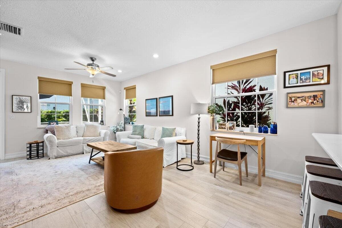 315 September Street, Palm Beach Gardens, FL 33410 photo 6