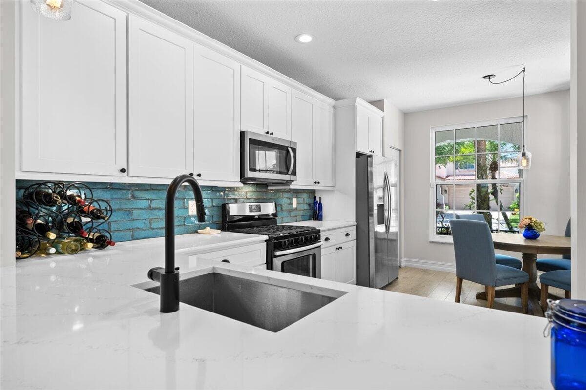 315 September Street, Palm Beach Gardens, FL 33410 photo 12