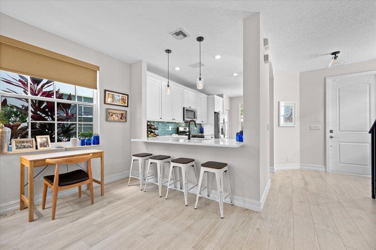 315 September Street, Palm Beach Gardens, FL 33410 photo 11