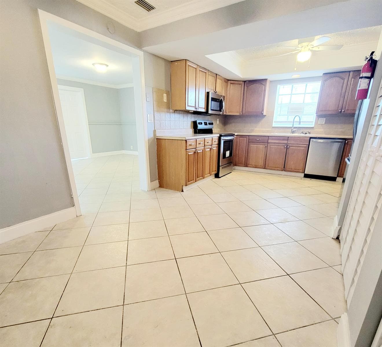 2021 NW 64th Avenue # Unit a, Sunrise, FL 33313 photo 8