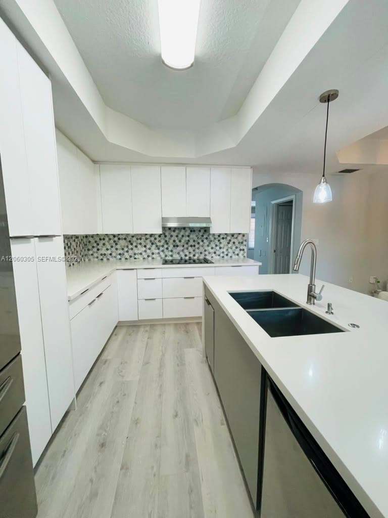 790 SW 107th Ave # 301, Pembroke Pines, FL 33025 photo 8