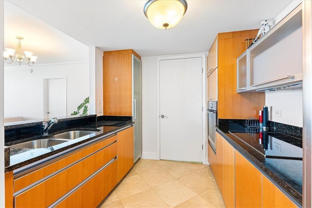 17201 COLLINS Avenue # 805, Sunny Isles Beach, FL 33160 photo 8