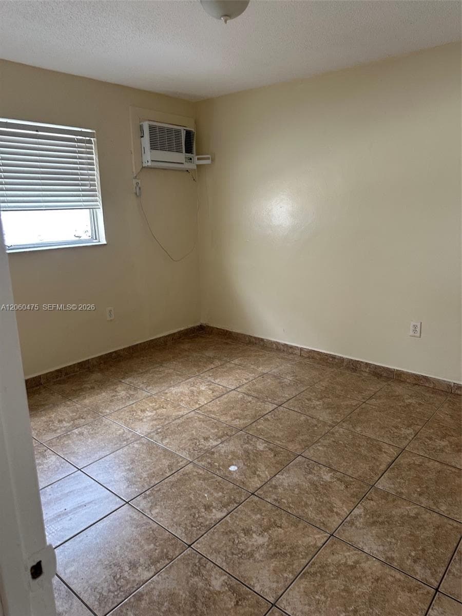 238 SW 18th Ave # 2, Miami, FL 33135 photo 5