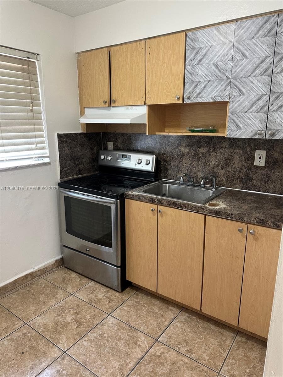 238 SW 18th Ave # 2, Miami, FL 33135 photo 8