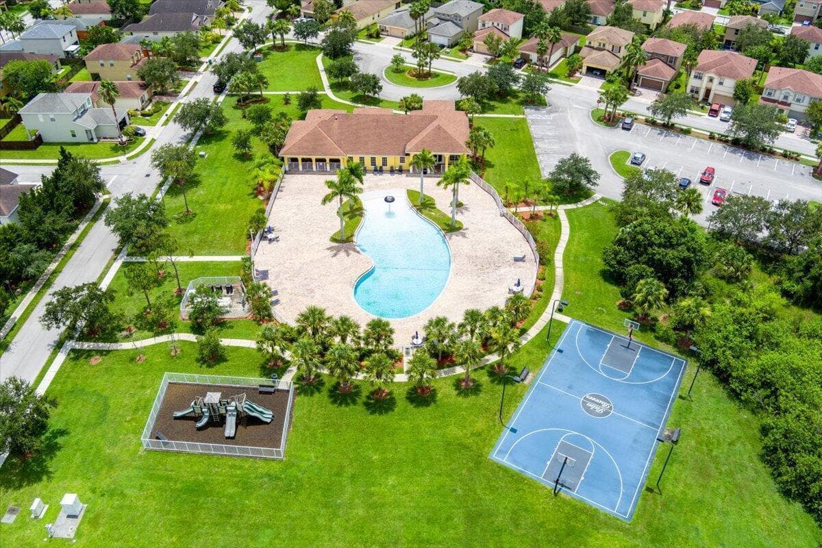 9728 STARBOARD Drive, Fort Pierce, FL 34945 photo 10