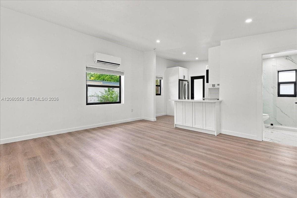 14035 NW 6th Ave, North Miami, FL 33168 photo 7