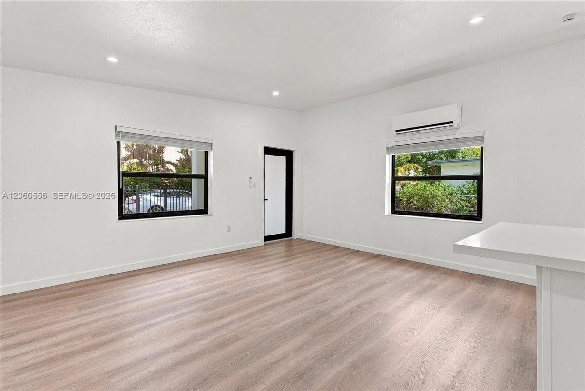 14035 NW 6th Ave, North Miami, FL 33168 photo 9