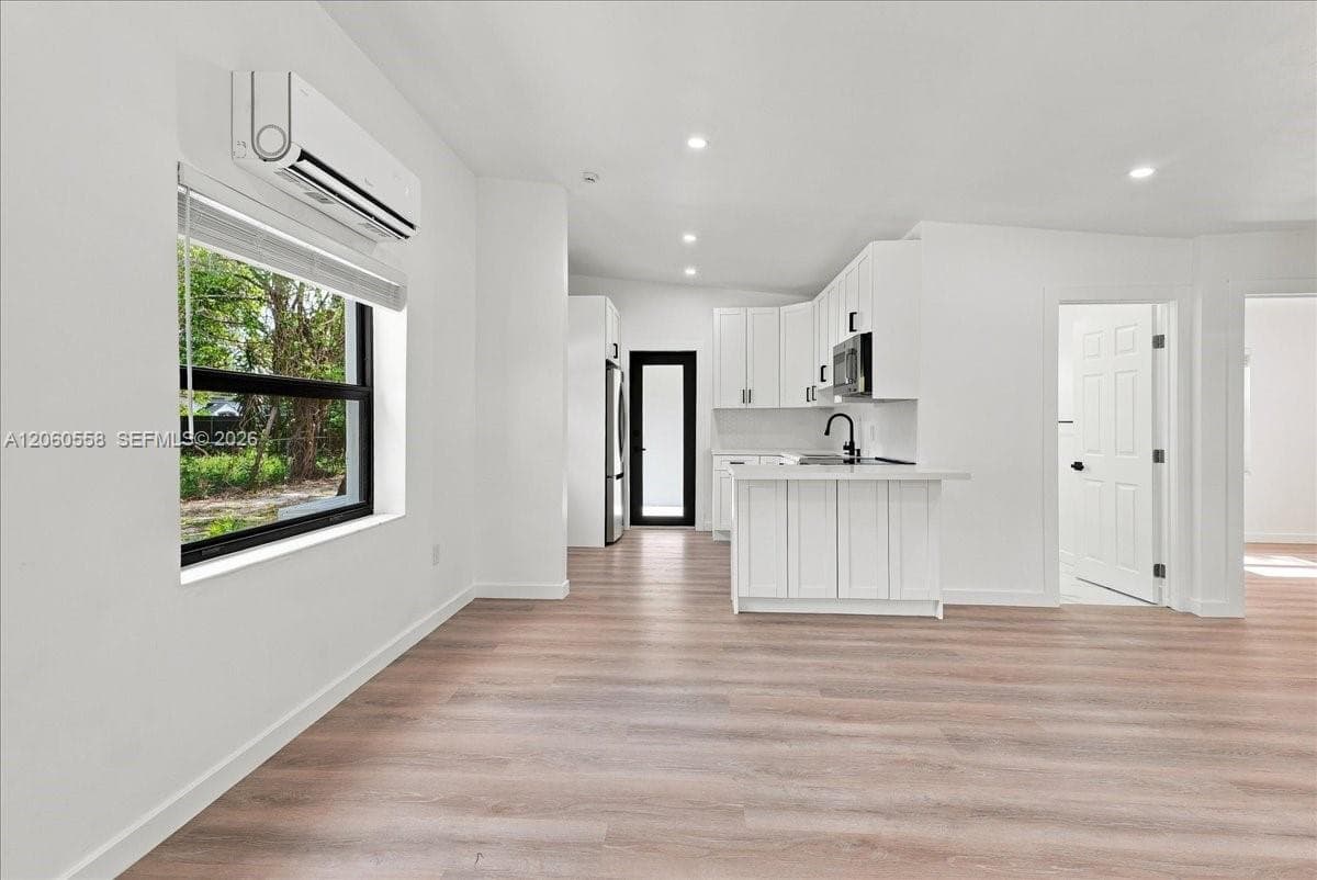 14035 NW 6th Ave, North Miami, FL 33168 photo 10