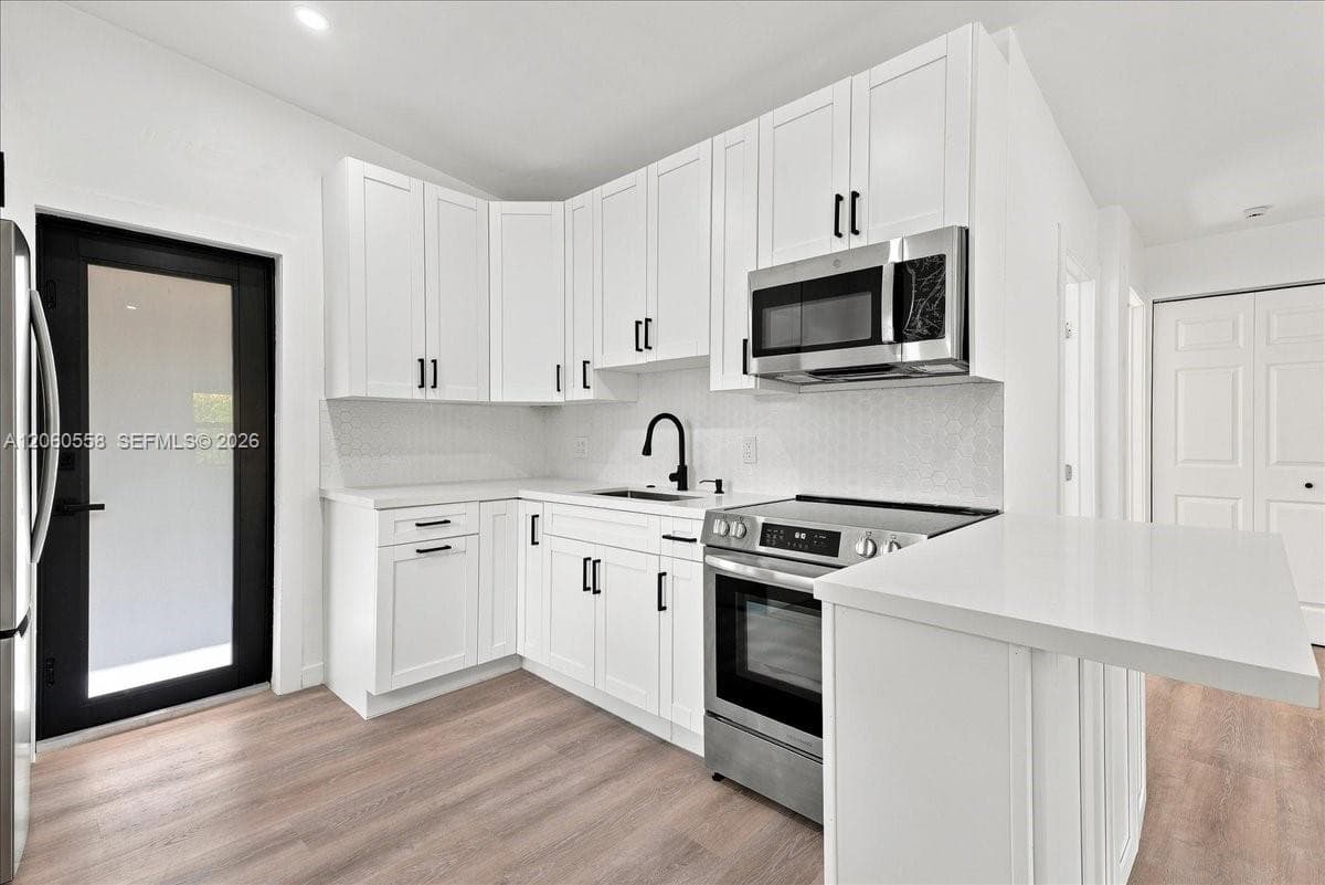 14035 NW 6th Ave, North Miami, FL 33168 photo 11