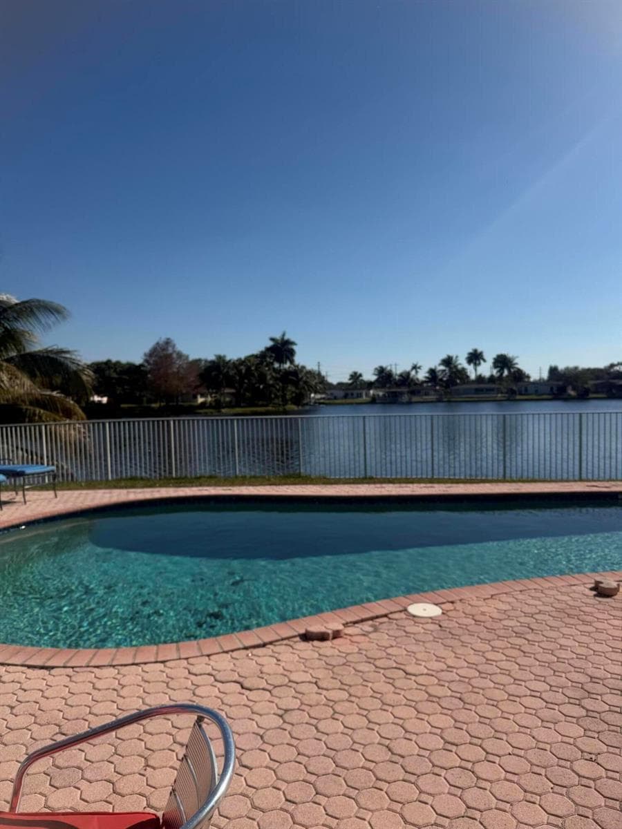 2181 NW 94TH Avenue, Pembroke Pines, FL 33024 photo 11