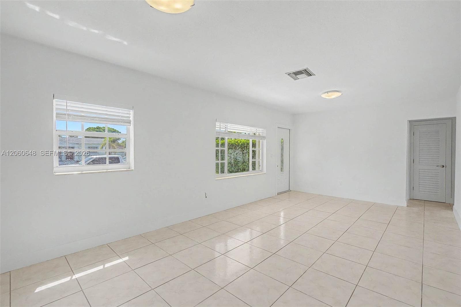 5360 W 2nd Ave, Hialeah, FL 33012 photo 10