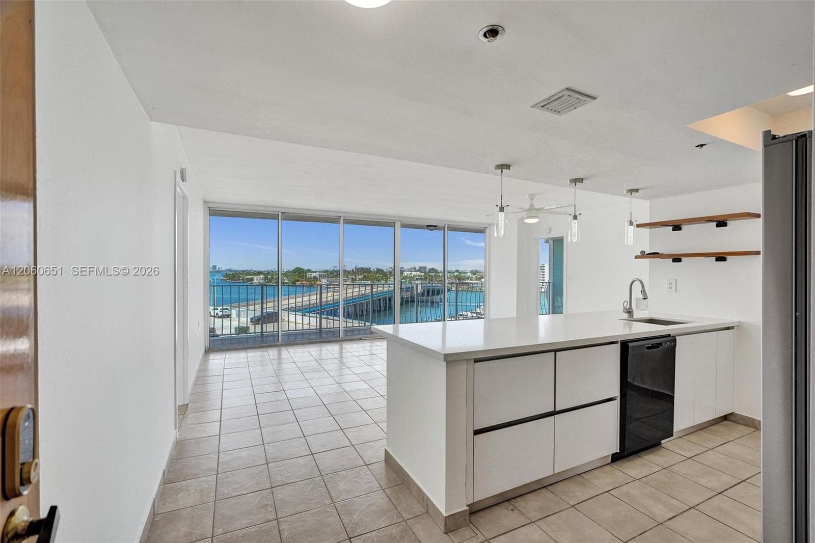 7601 E Treasure Dr # 717, North Bay Village, FL 33141 photo 9