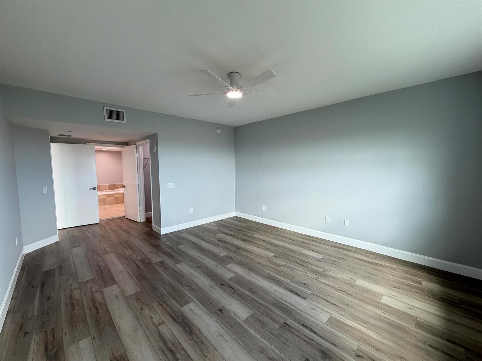 15051 Royal Oaks Lane # 1603, North Miami, FL 33181 photo 10