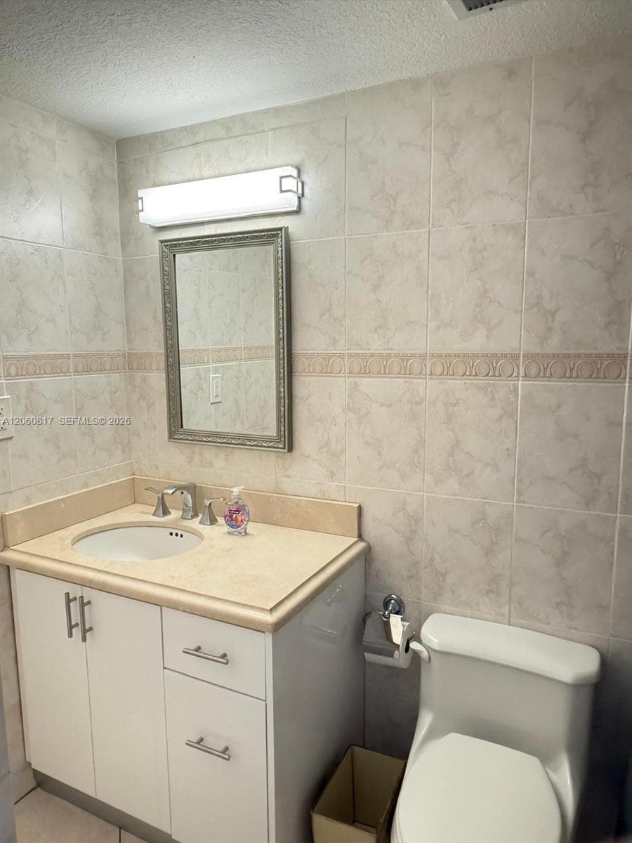 2625 Collins Ave # 810, Miami Beach, FL 33140 photo 11