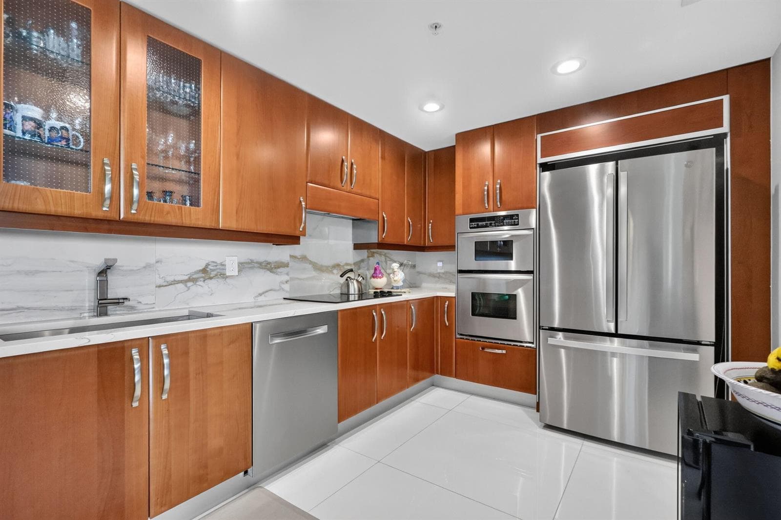 19400 Turnberry Way # 921, Aventura, FL 33180 photo 12