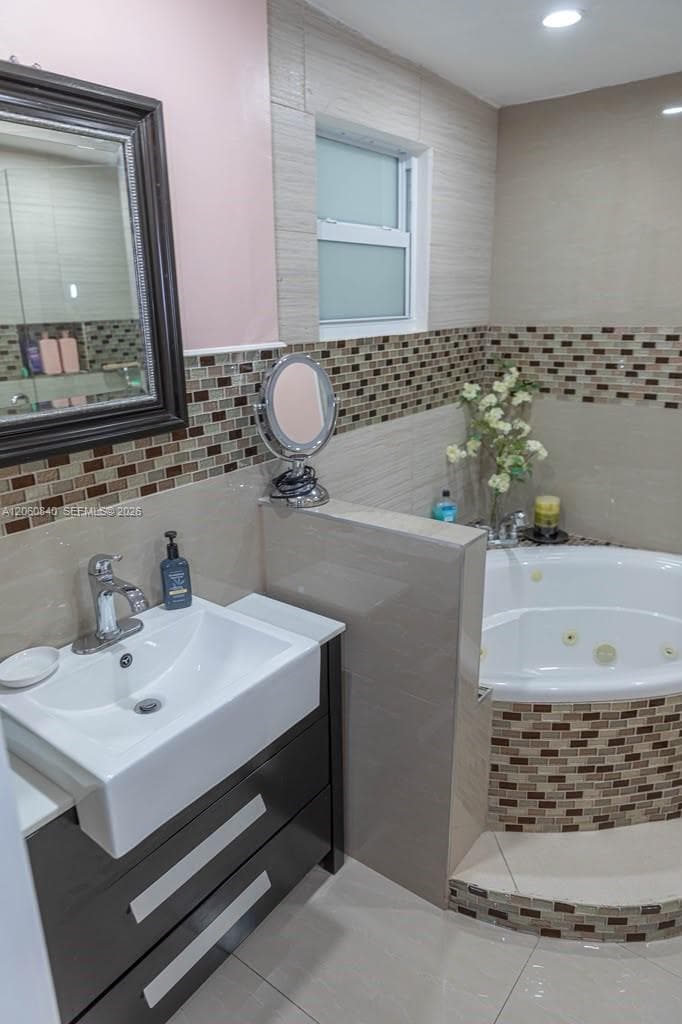 1655 NW 124th St, North Miami, FL 33167 photo 8