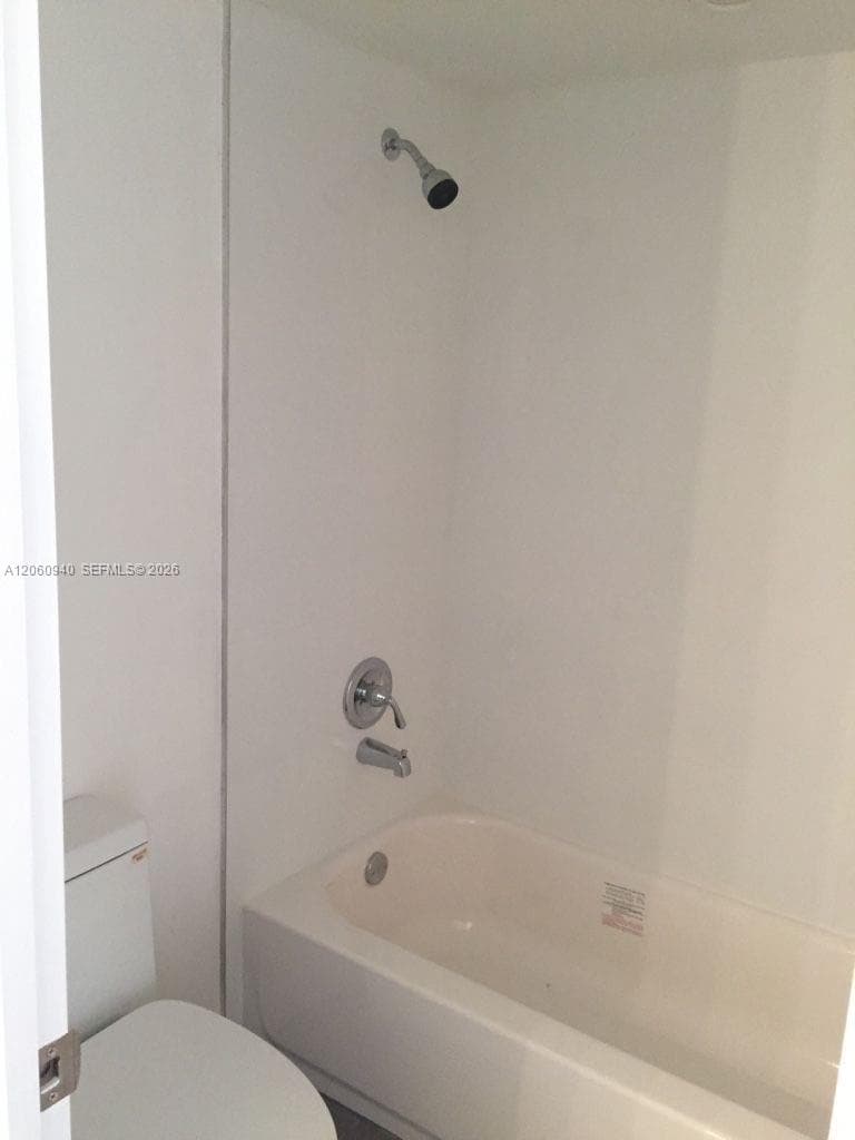860 NE 209th Ter # 104-33, Miami, FL 33179 photo 9