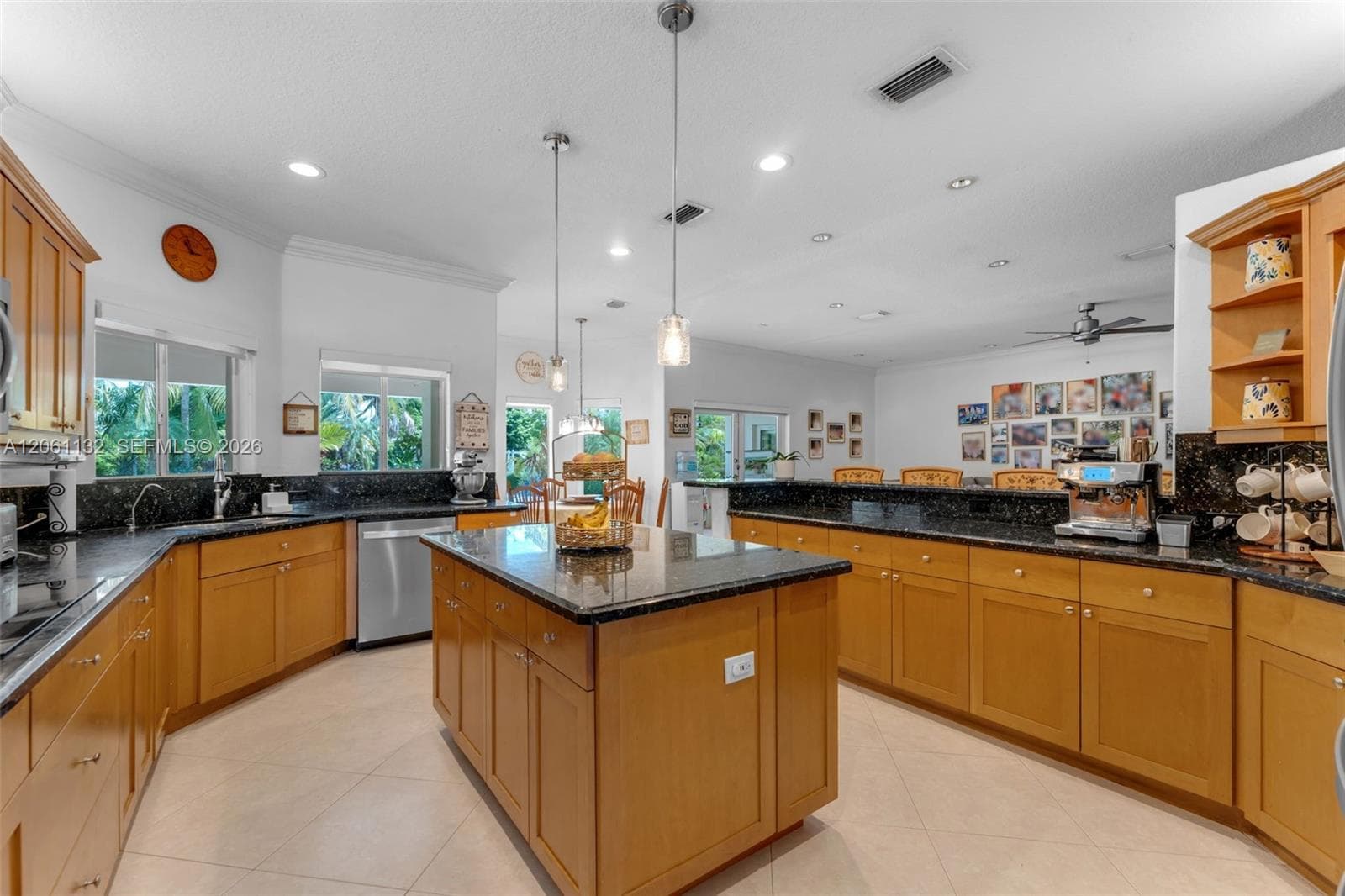 9735 SW 64th St, Miami, FL 33173 photo 8