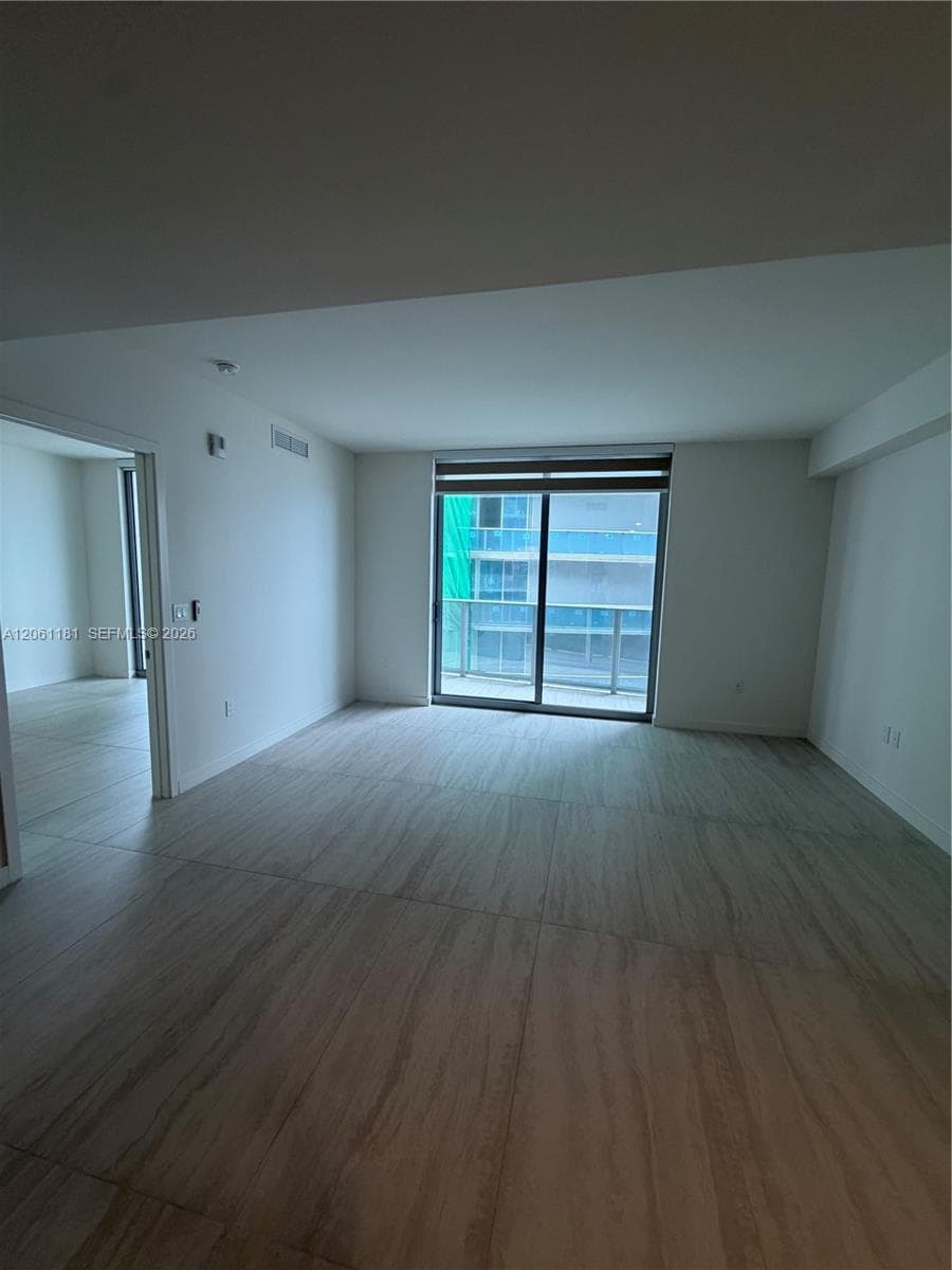 77 SE 5th st # 2106, Miami, FL 33131 photo 12
